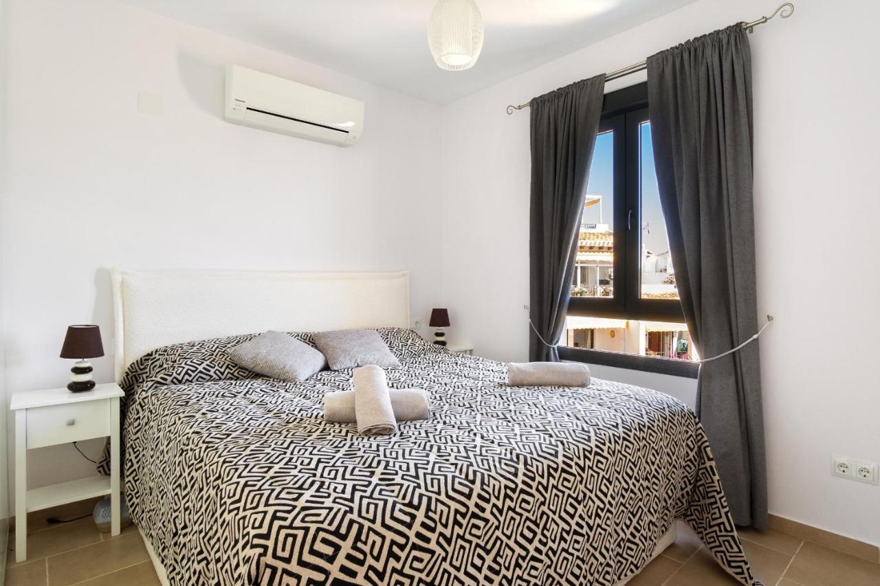 Cb Living - Cosy Loft With Terrace, Villamartin Alicante Exteriör bild